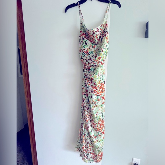 Tropical Dress - Picture 1 of 2